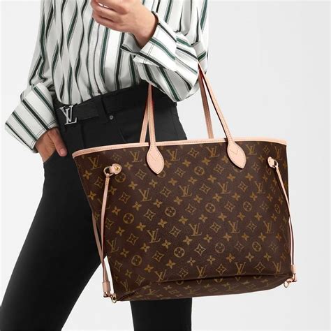 The 10 Hottest Louis Vuitton Bags Of The Moment 